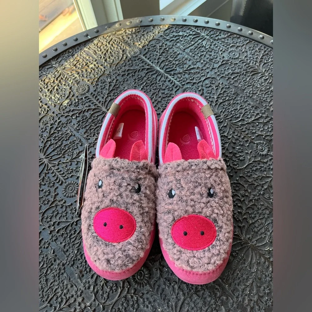ACORN KIDS CRITTER NOVELTY MOC SLIPPERS IN PINK PIG 3-4